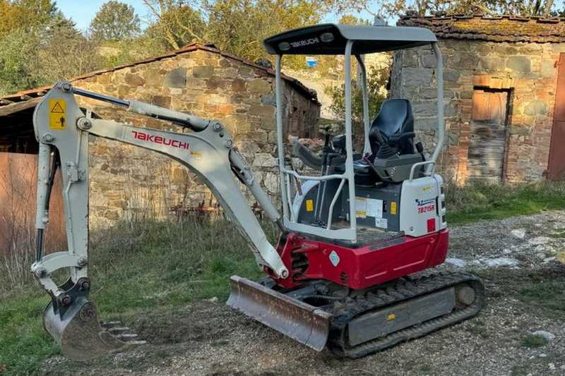 OmecoHub - Immagine TAKEUCHI TB215R